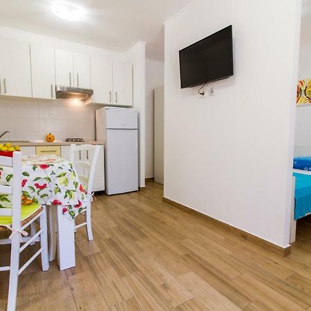 Studio Apartment Zeljka Pula Extérieur photo